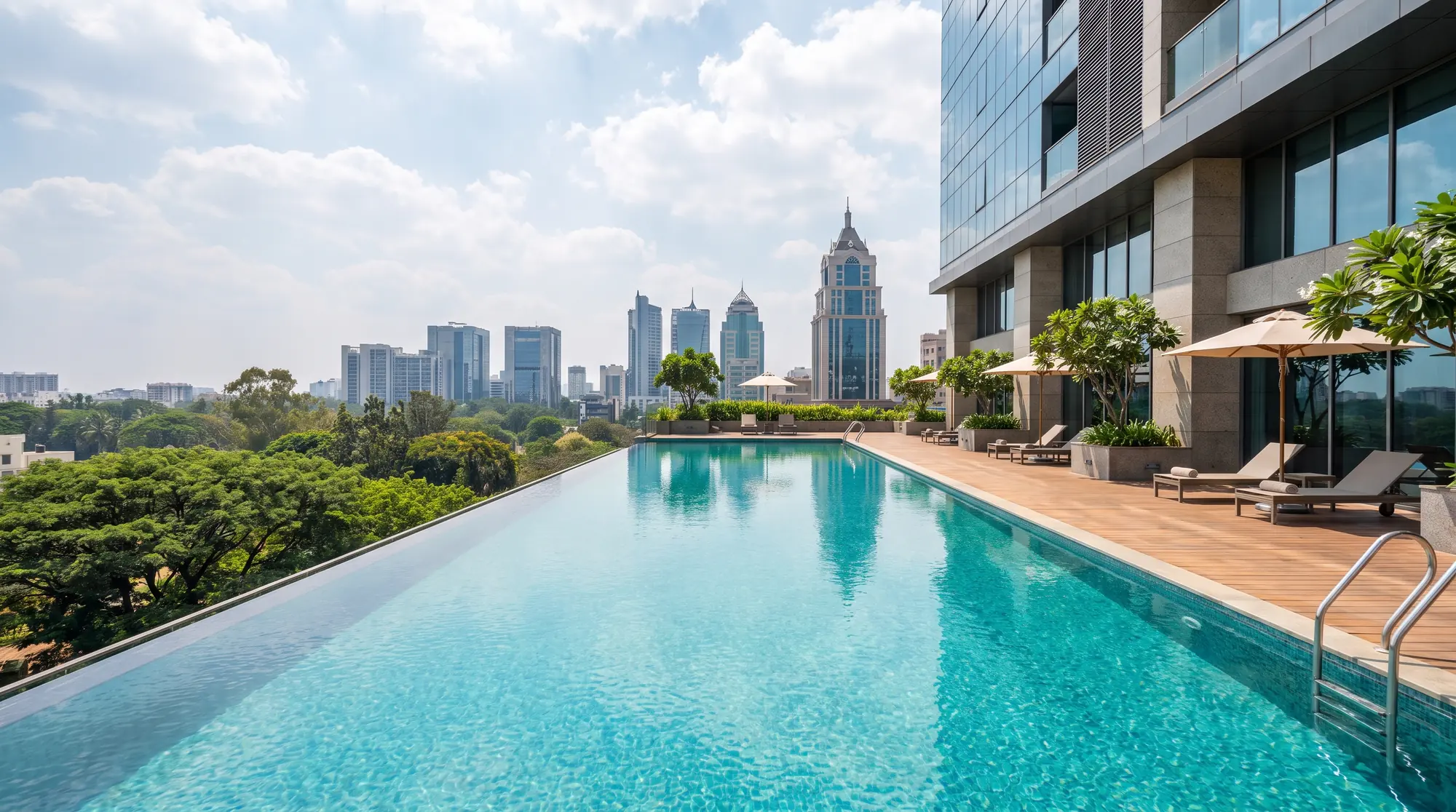 Rooftop infinity edge