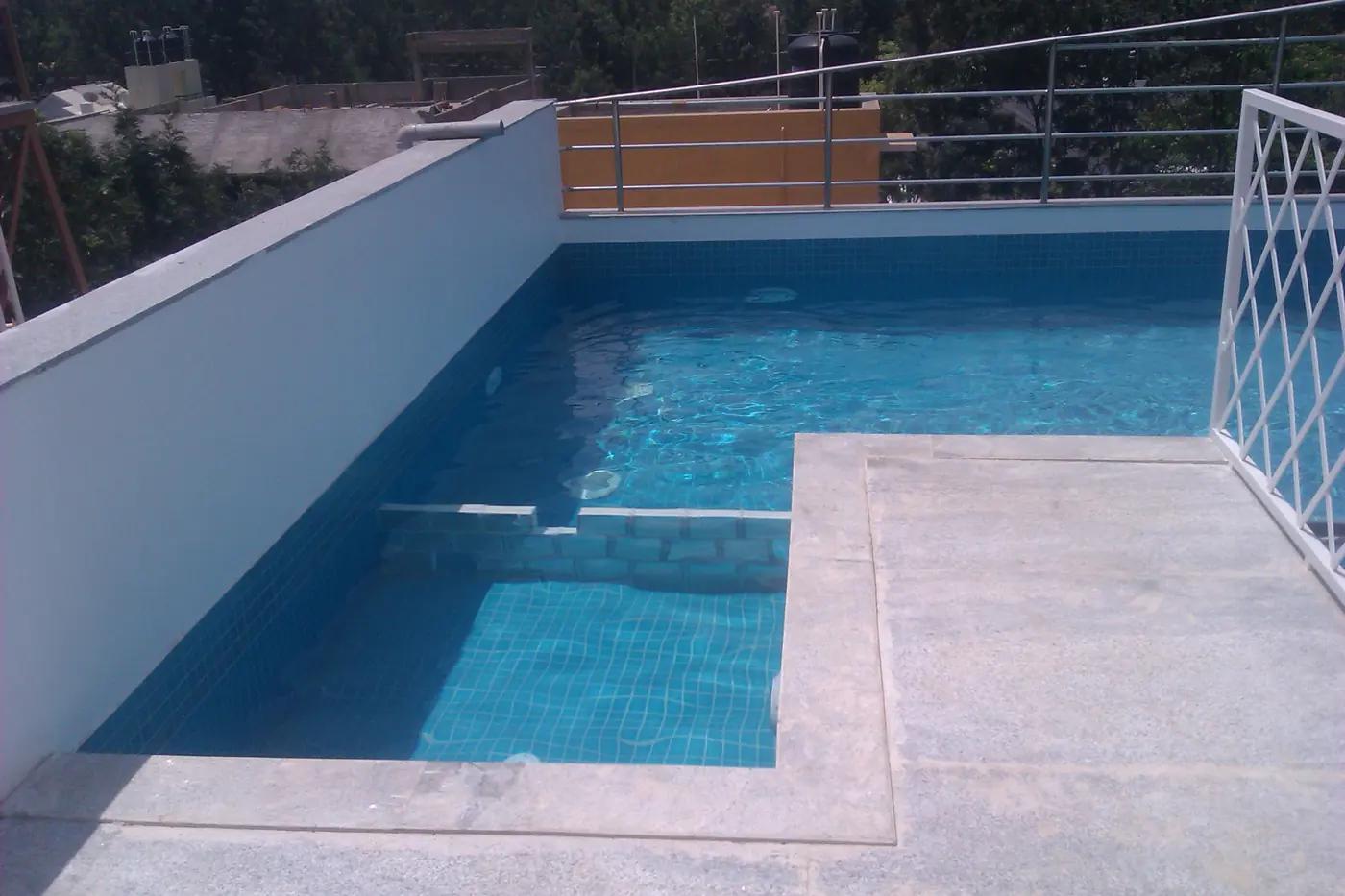 Rooftop pool with kids’ section